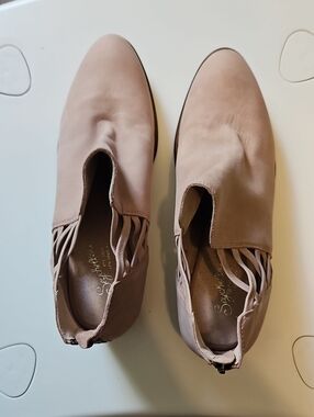 Seychelles Blush Taupe Cutout Slip-On Ankle Booties